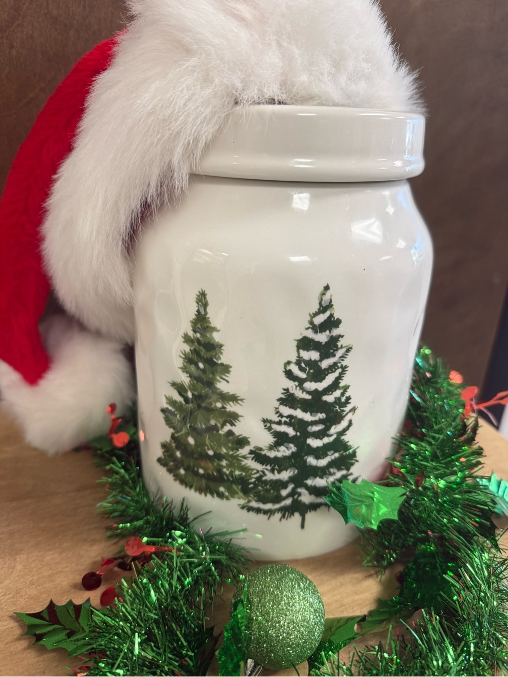 Maxcera Ceramic Christmas Tree Cookie Jar Canister Holiday Decor NWT